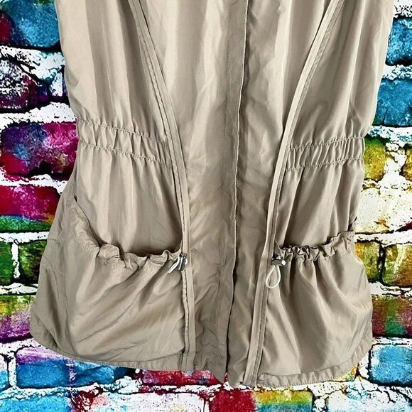 Sleeveless Animal Print Reversible Hooded Outdoor Vest Jacket Small - Picture 2 of 11